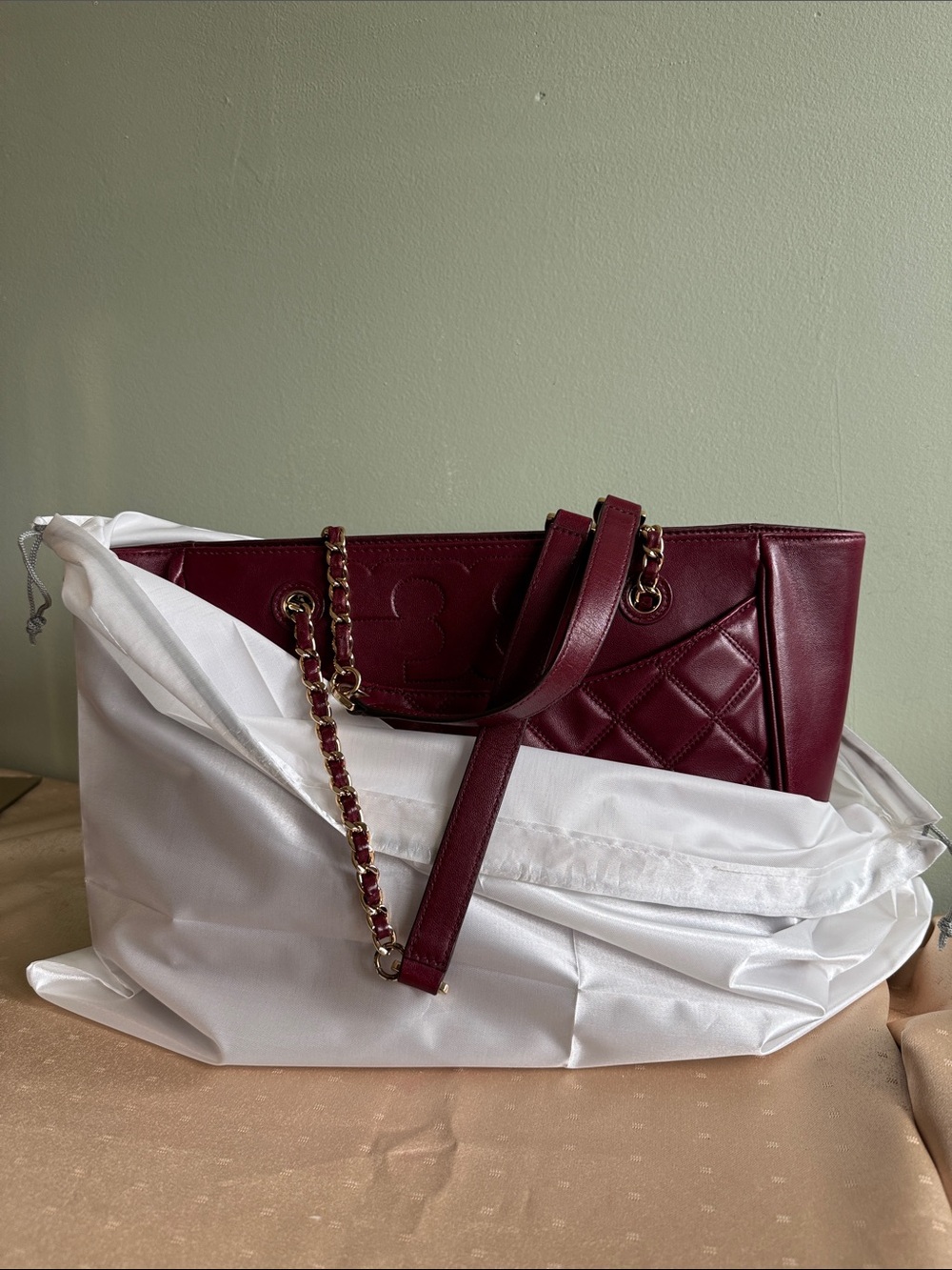 Tory Burch Quilted Leather Tote Shoulder Bag in Burgundy - Picture 16 of 16